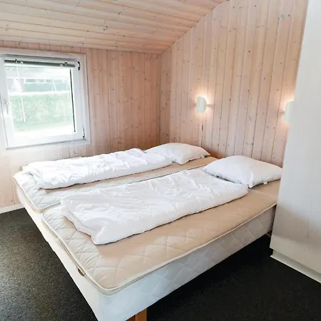 Ferienhaus Five-bedroom Holiday In Nordborg Kommune