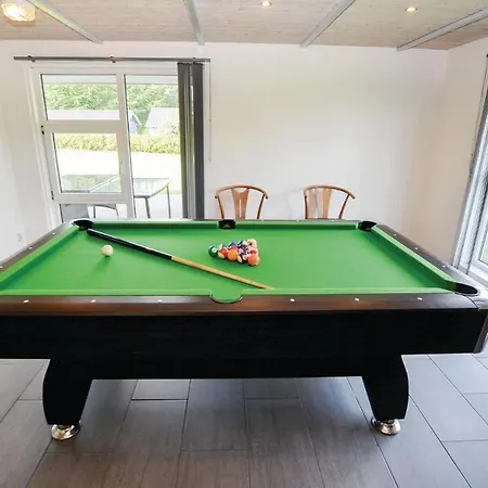 Five-bedroom Holiday In