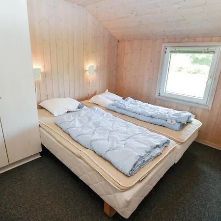 Ferienhaus Five-bedroom Holiday In